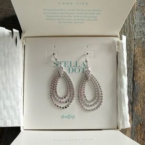 Stella & Dot Uma Teardrop Earrings Silver